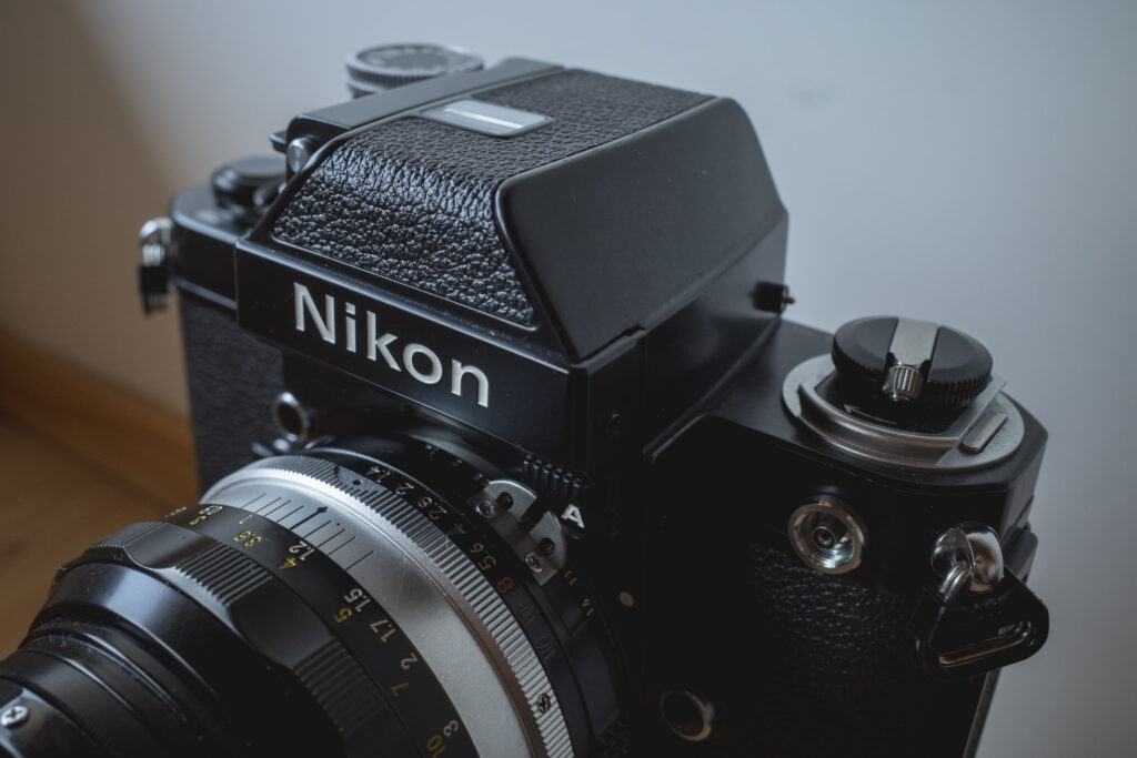 半年使ってわかった、Nikon F2 フォトミックAの魅力|頑丈すぎる名機をレビュー