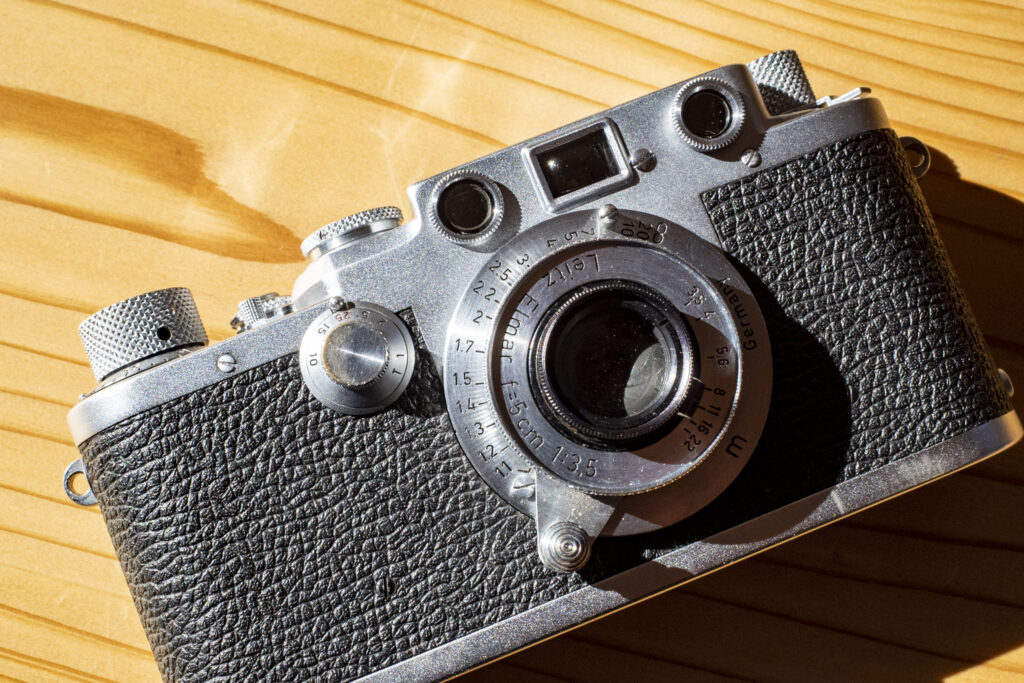 カメラ フィルムカメラ 35mmフィルムカメラの源流【ライカ IIIf】を購入。初ライカを手にした 
