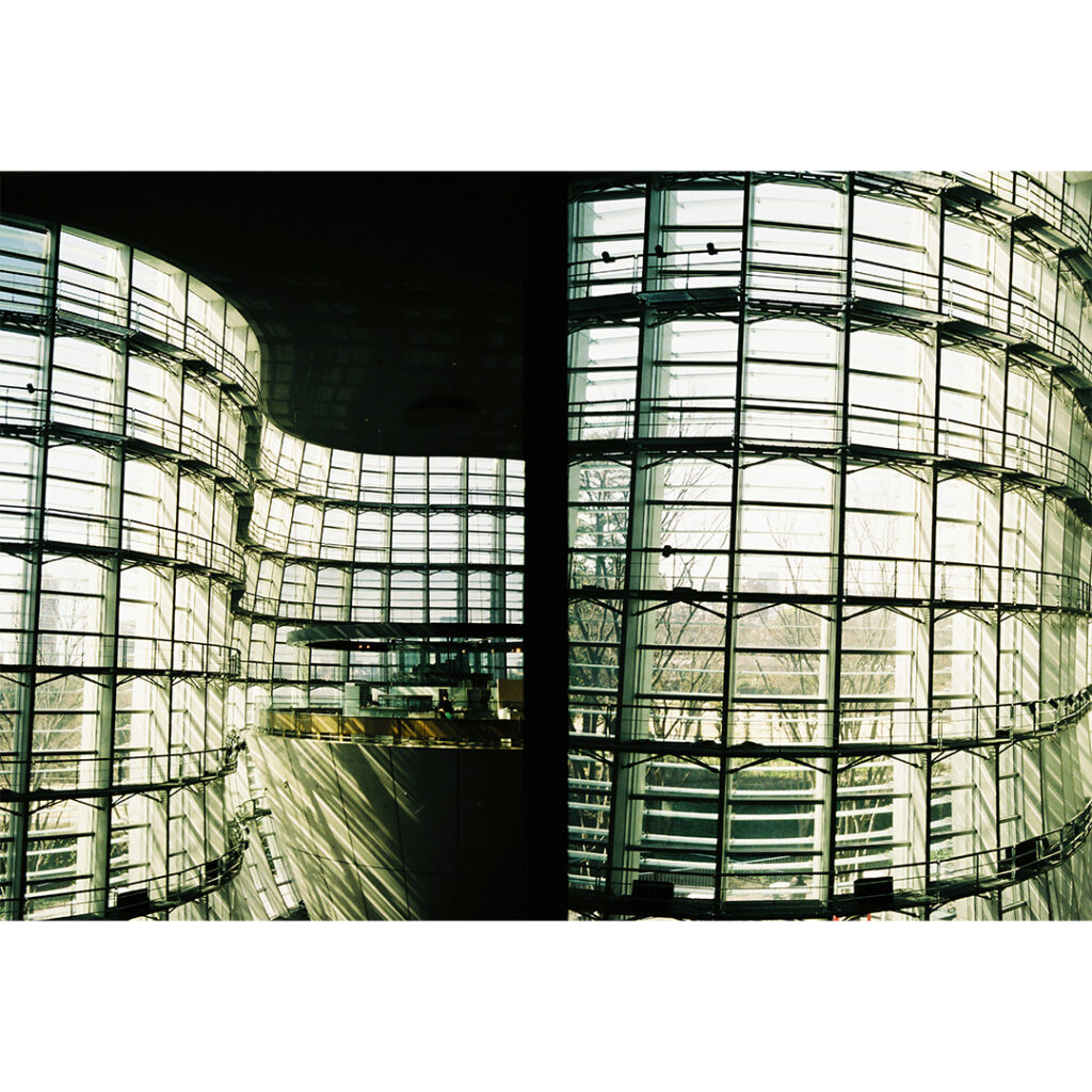 【Olympus Pen W レビュー】ブラックペイントのロマン_3