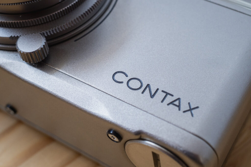 CONTAX TVS レビュー|T2・T3より安くて優秀?知る人ぞ知る高級コンパクトカメラ