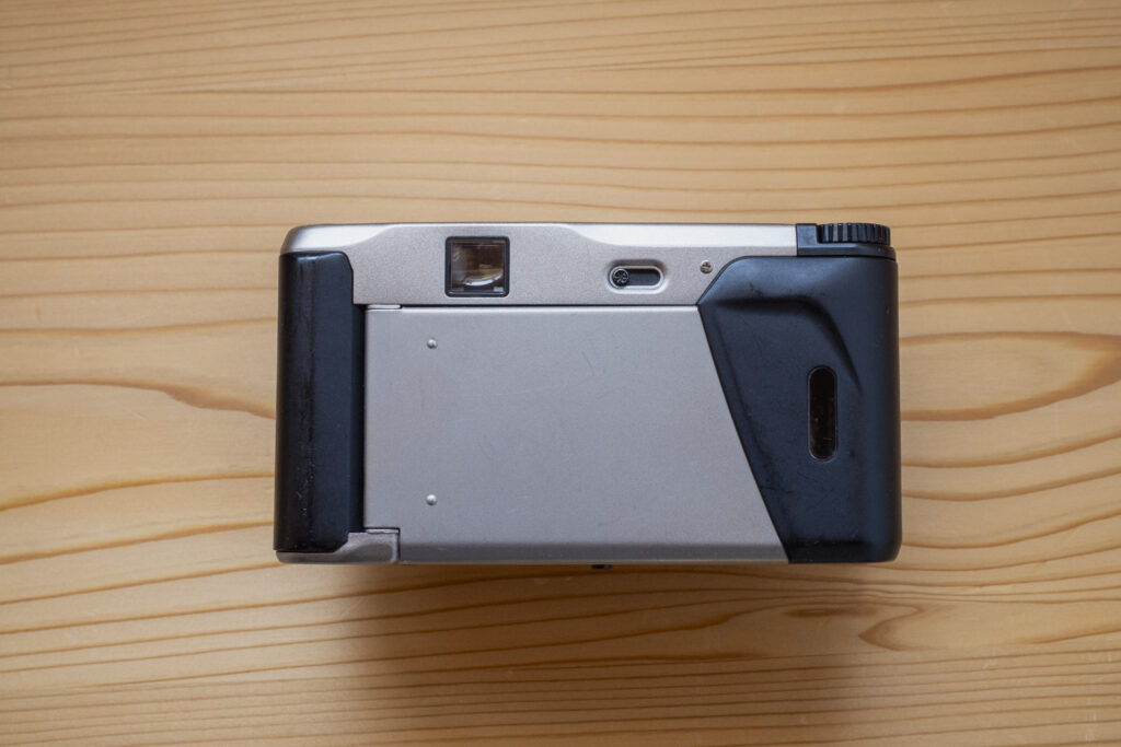 CONTAX TVS レビュー|T2・T3より安くて優秀?知る人ぞ知る高級コンパクトカメラ