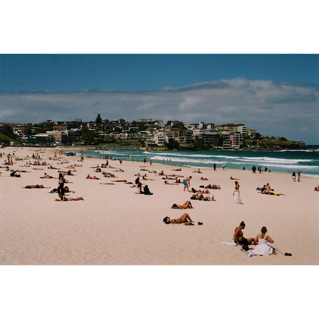 ボンダイビーチ（ニコン F2 フォトミック A ＋ New Nikkor 35mm f2）