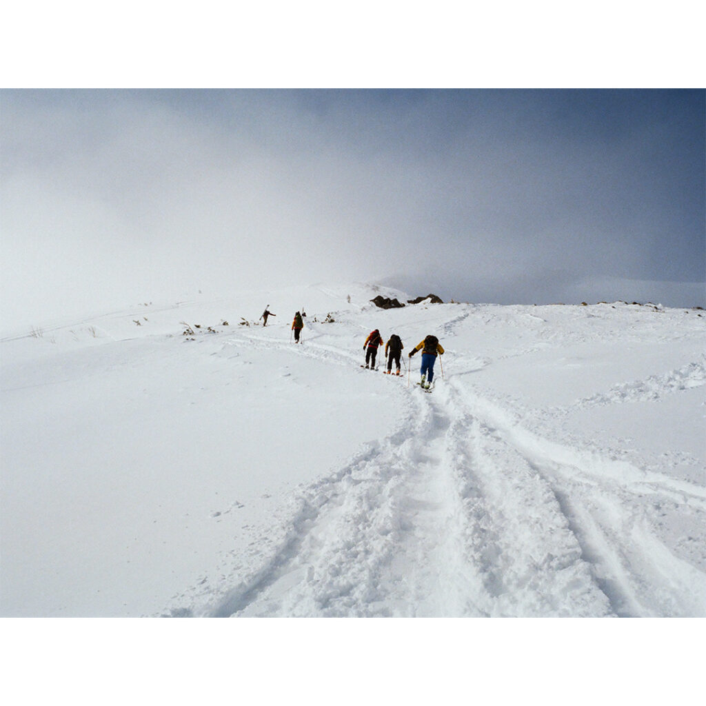 【Rollei35】八方尾根をハイクアップするスキーヤーたち